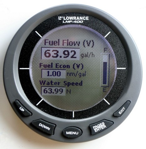 Lowrance_LMF_400_fuel_cPanbo_small.jpg