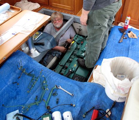 Gizmo fixed, thanks to a crack mechanic/technician thumbnail