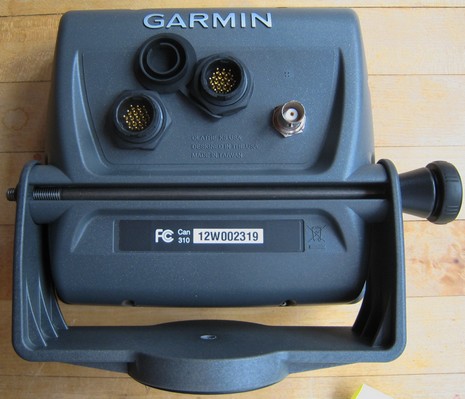 Garmin_545s_backside_cPanbo lr