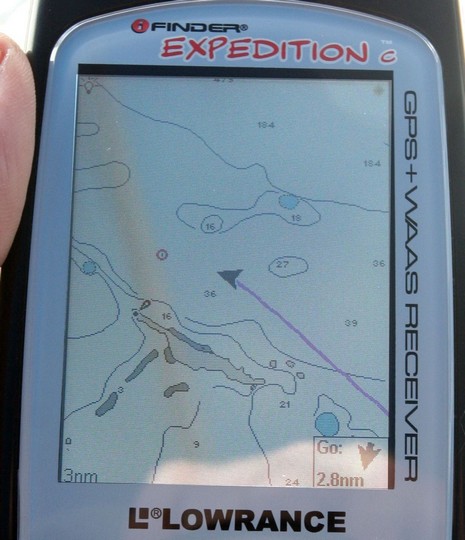 Lowrance iFinder screen