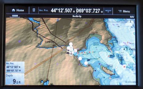 Raymarine_e7_demo_3D_chart_cPanbo.jpg