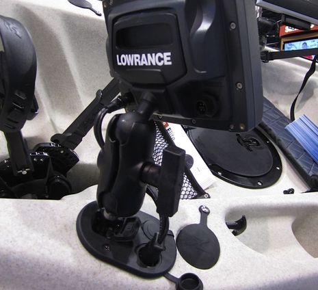 Tallon-Lowrance-Elite-Socket-courtesy_BassAngler_com.jpg