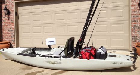 Lowrance_Hobie_Pro_Angler_lab.jpg