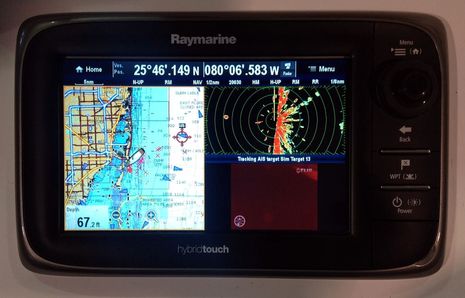 Raymarine_Lighthouse_5_camera_slew-to-cue_1_cPanbo.jpg