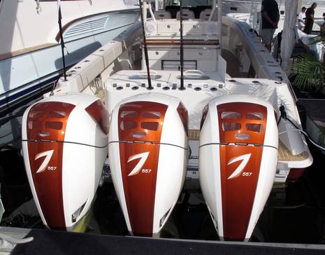 FLIBS13_triple_7_557hp_outboards_cPanbo.jpg