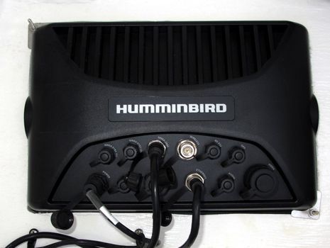 Humminbird_Ion_10_back_side_cPanbo.jpg