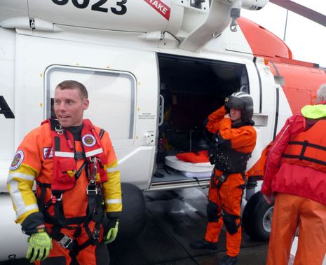 USCG_SAR_team_courtesy_Charles_Doane.jpg