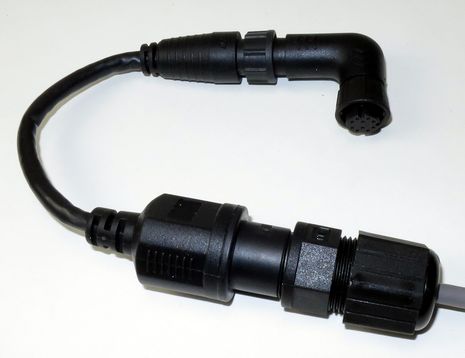 Raymarine_Raynet_to_RJ45_adapter_n_90_degree_plug_cPanbo.jpg