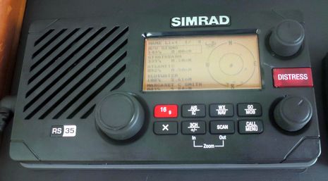 Simrad_RS35_testing_AIS_cPanbo.jpg