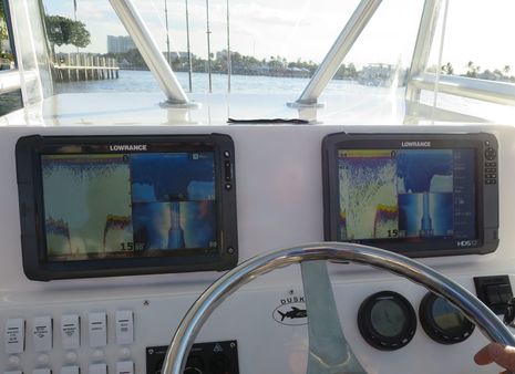 Lowrance_HDS_Gen2_Touch_and_Gen3_cPanbo_.jpg