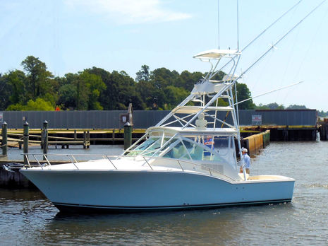 Carolina_Classic_32_leaving_Edenton_courtesy_F_Khedouri_aPanbo.jpg