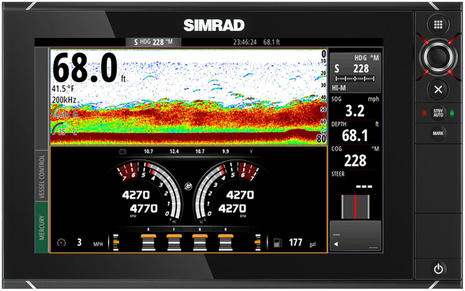 Simrad_NSS12_evo2_w_VesselView_Link_aPanbo.jpg