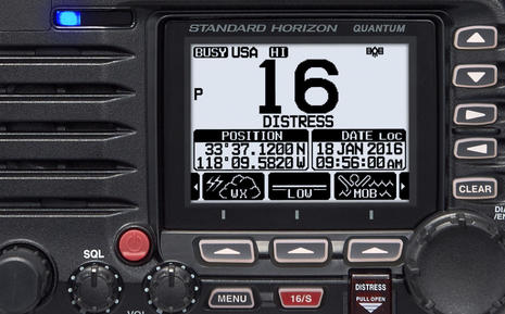 Standard_Horizon_Quantum_GX6500_VHF_radio_and_Class_B_AIS_closeup_aPanbo.jpg