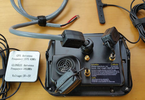 Nautic_Alert__Insight_backside_cPanbo.jpg