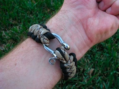 Survivalstraps_bracelet